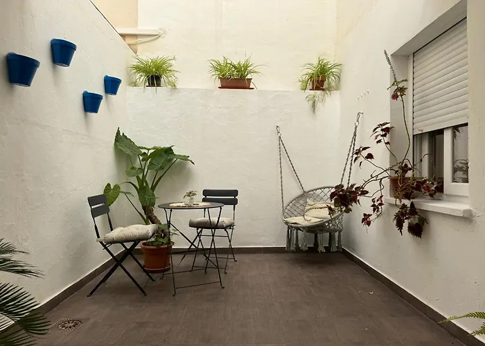 El Patio De Dona Engracia