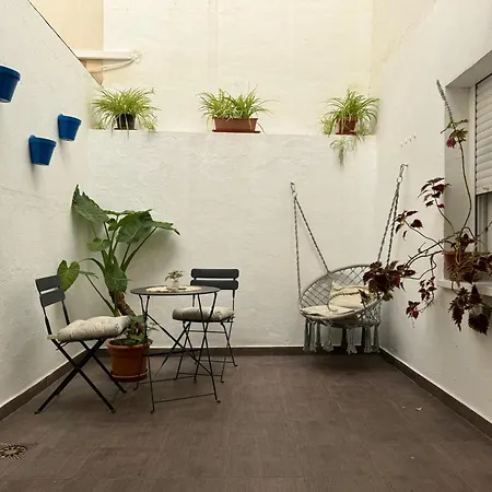 El Patio De Dona Engracia